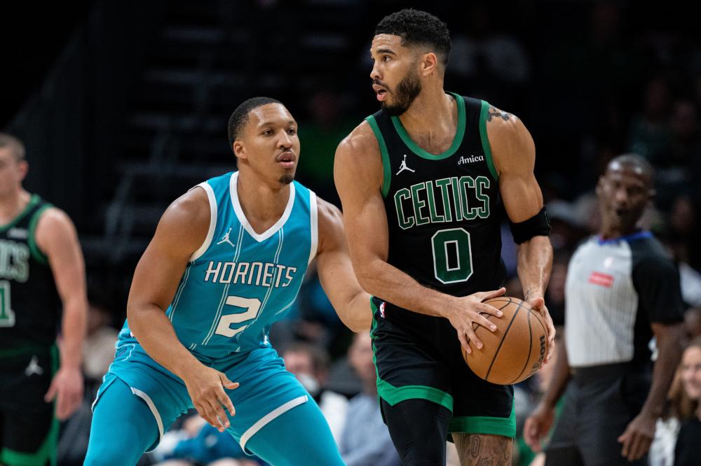 斯凭借其高 斯凭借其高